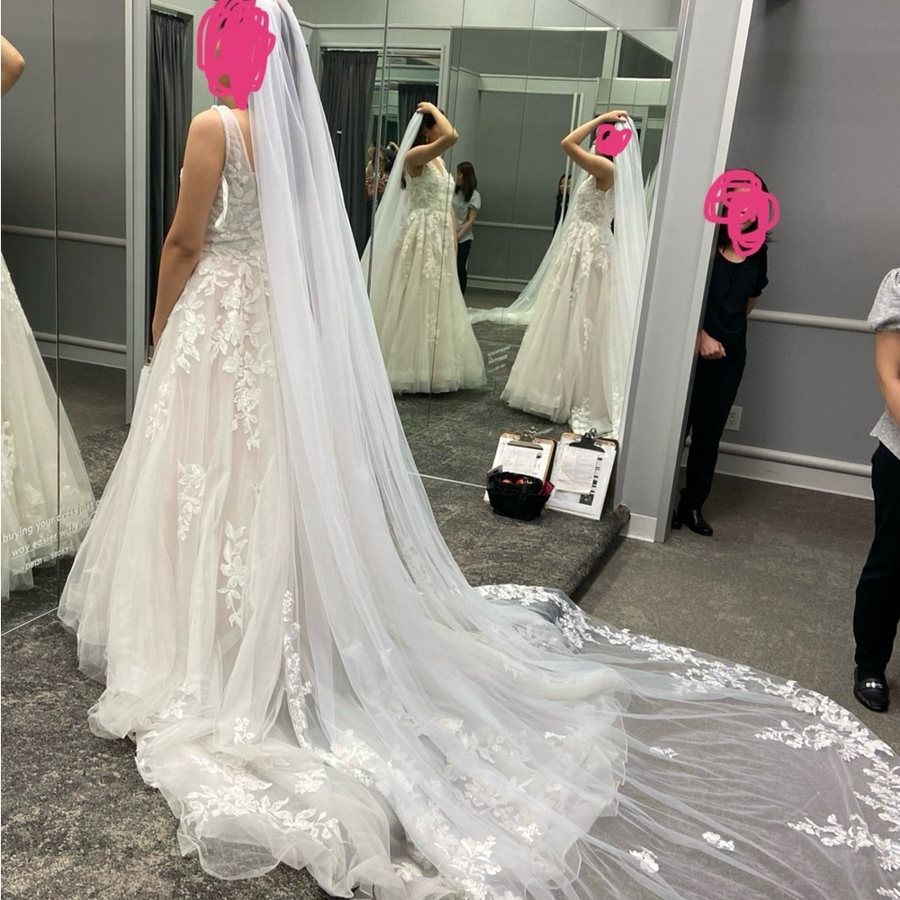 Elegant White Wedding Dress